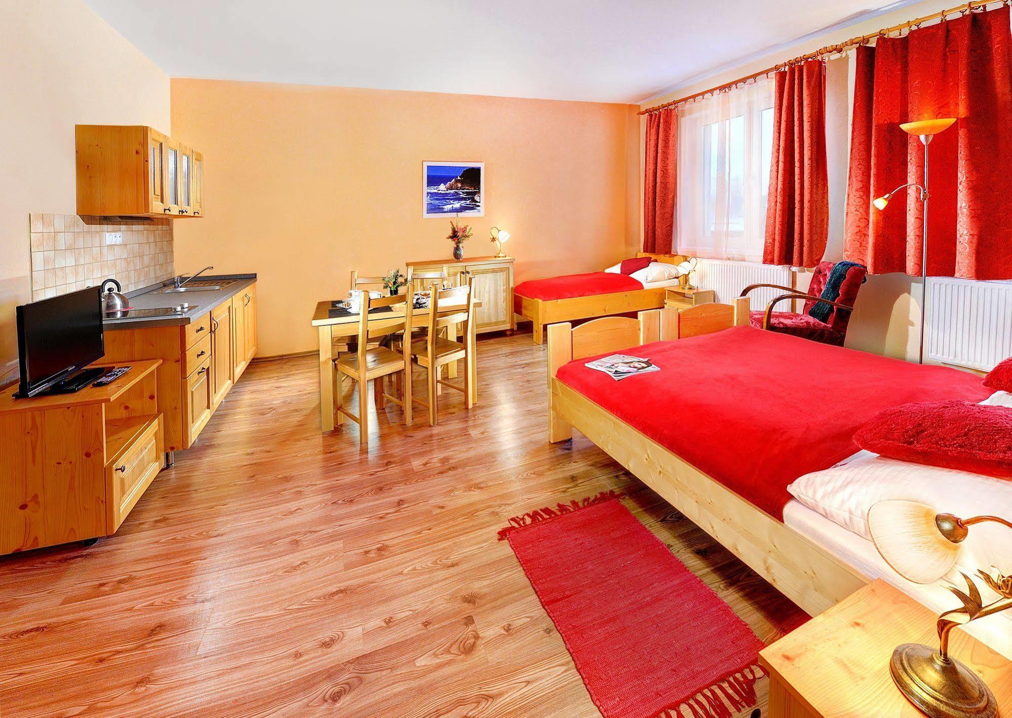 Apartmany Renomal Tatranska Lomnica Bagian luar foto